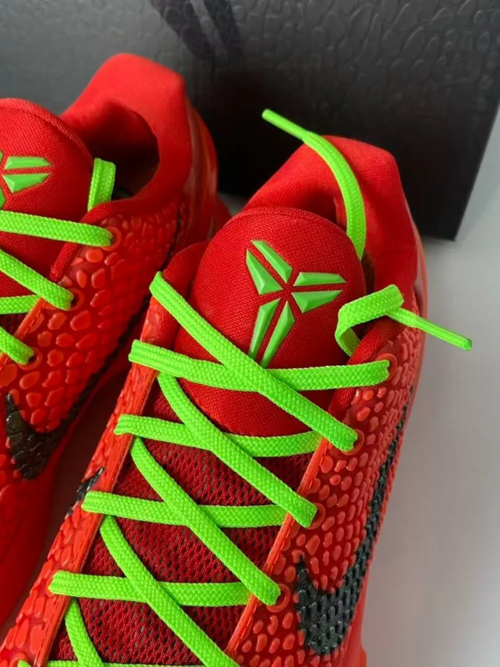 Nike Kobe 6 Reverse Grinch Red Green Sneakers